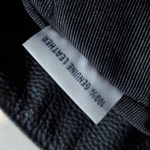 CUORE & PELLE soft pebbled leather shoulder purse - Picture 12 of 12